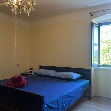 Crveni Apartman Црес Экстерьер фото